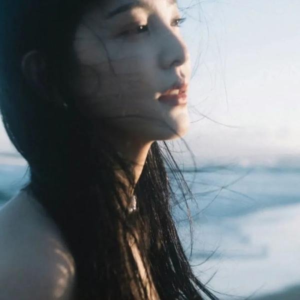 苏醒的亚当海报